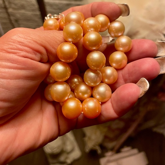 Authentic golden pink south sea pearl necklace - Picture 9 of 16